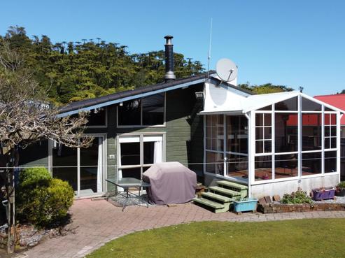 12 Coates Street, Greymouth