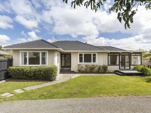 4 Pharazyn Street, Feilding