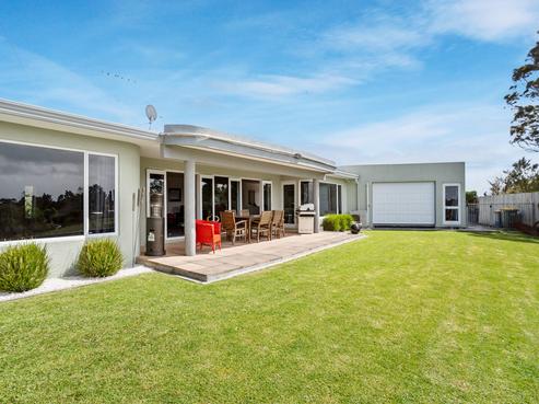 62 Christian Road, Swanson