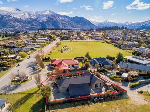 25 Allenby Place, Wanaka