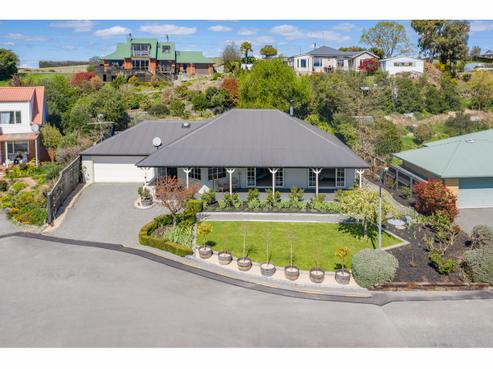 18 Mckays Lane, Cust