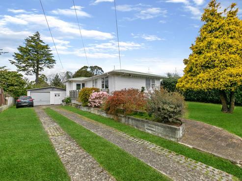 50 Mount View Drive, Mangakakahi
