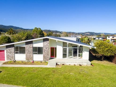 117 California Drive, Totara Park