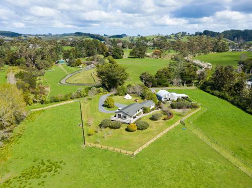 320 Ireland Road, Waitoki