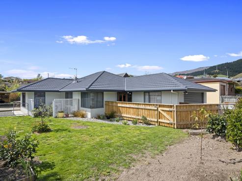 16 Middlebank Drive, Richmond