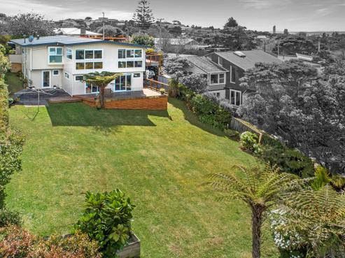 35 Tui Glen Road, Birkenhead