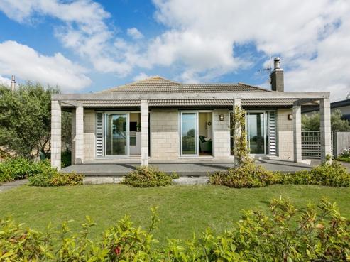 10 The Esplanade, Westshore