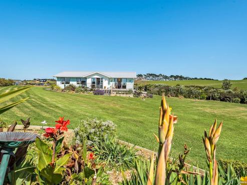 3 Allan Road, Awhitu