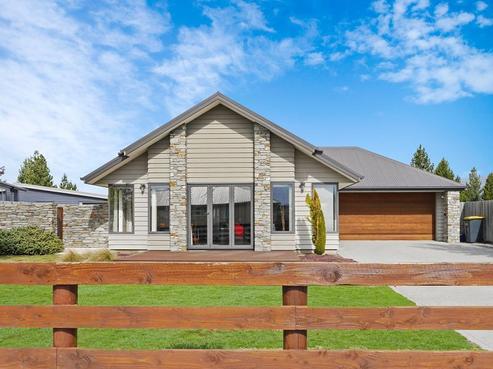 64 Rhoboro Road, Twizel