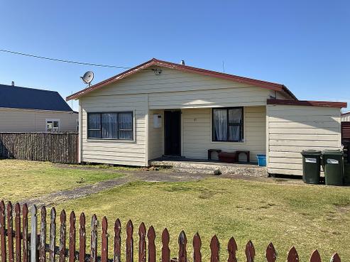 17 Rosalind Street, Stratford