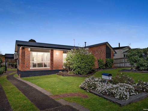 15 Lakeside Drive, Pahurehure
