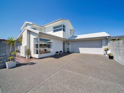 19C Beach Street, Fitzroy