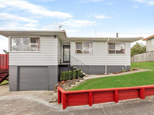 68 Awaroa Road, Sunnyvale