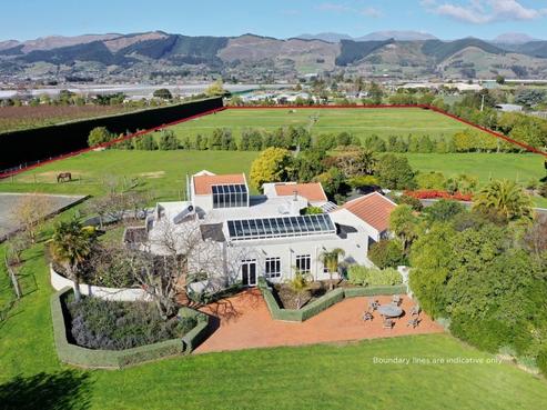 28 Ranzau Road West, Hope