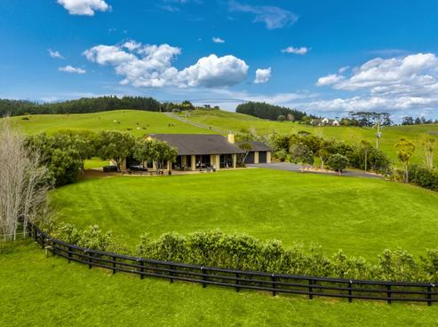 905 Old North Road, Waimauku