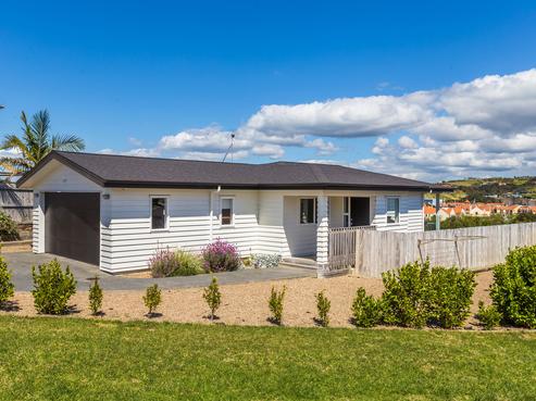 75 Buccaneer Court, Gulf Harbour