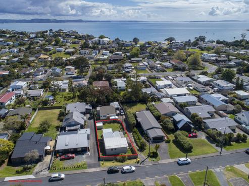 30 Holiday Road, Stanmore Bay
