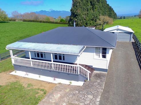 63 Meadway Road, Ngahinapouri