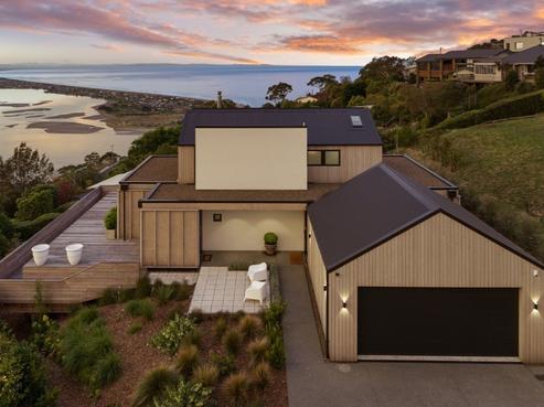 6 Starwood Lane, Clifton