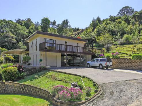 11A Pohue Creek Road, Waiomu