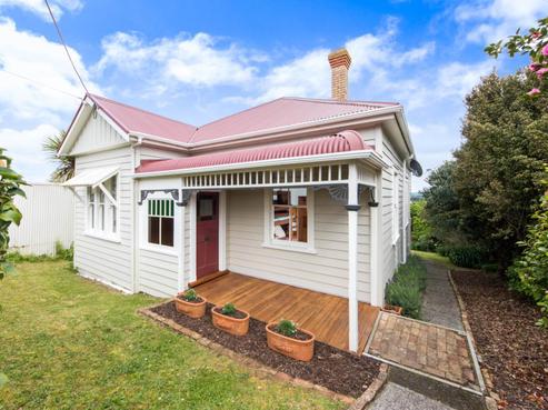 20 Porter Crescent, Helensville