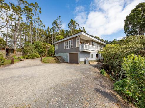 18 Arama Avenue, Titirangi