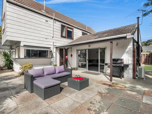 2/4 Sharivari Place, Conifer Grove