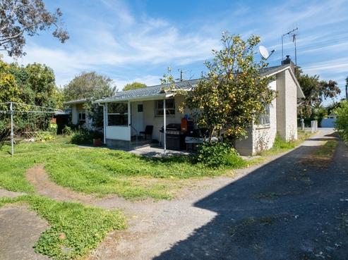 329 Clifton Road, Te Awanga
