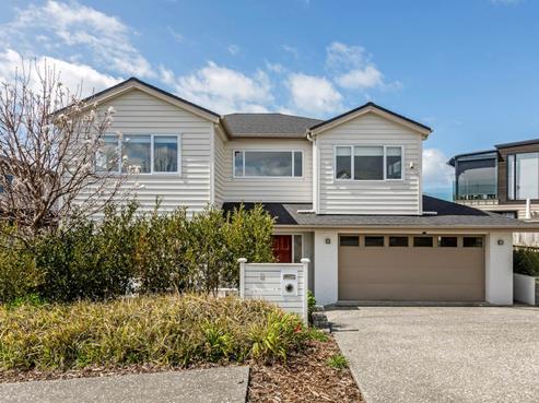 8 Copper Lane, Long Bay