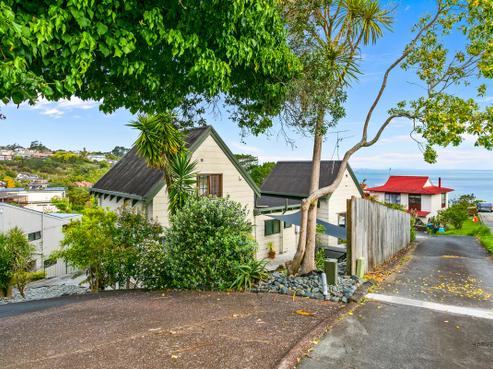 24 Himalaya Crescent, Lynfield