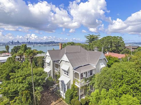 52 Hinemoa Street, Birkenhead