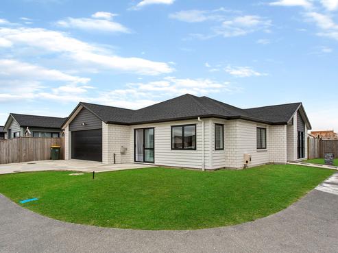 10 Castlepoint Avenue, Takanini