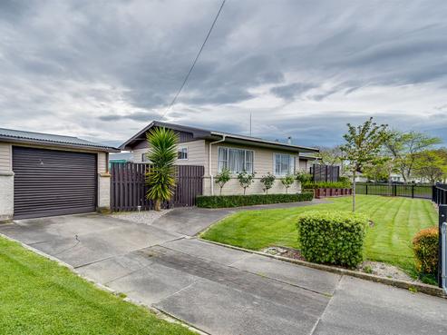 24 Alexander Avenue, Onekawa