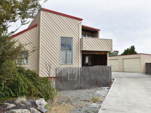 12 Ahuriri Drive, Omarama