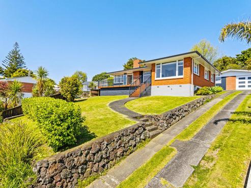 33 Noall Street, Te Atatu Peninsula