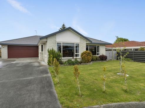 29 Fiona Crescent, Feilding