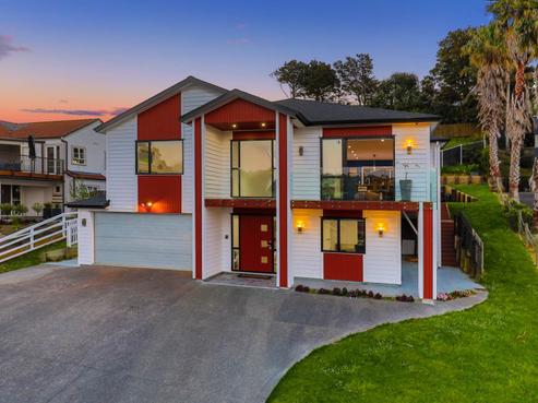 182C Whangaparaoa Road, Red Beach