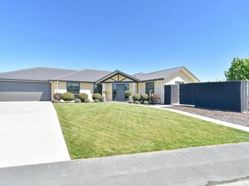 2 Vasari Grange, Rolleston