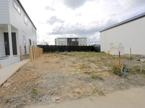 4 Mata Lane, Stanmore Bay