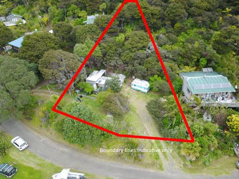 12 Garden Road, Great Barrier Island