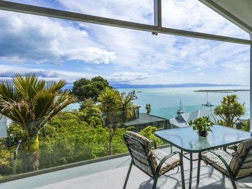 25 Victoria Road, Stepneyville