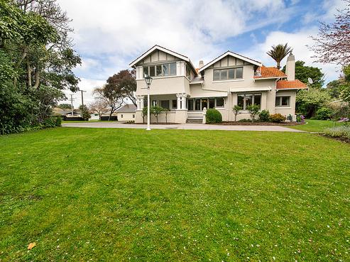 233 South Road, Hawera