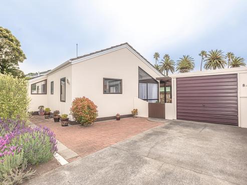 8B Church Place, Whanganui Central