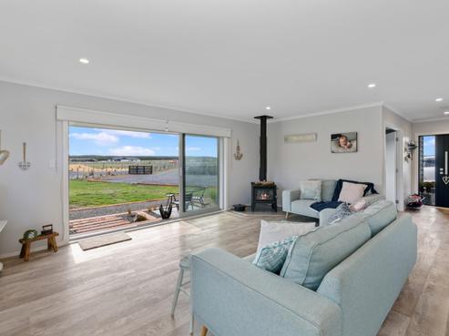 1123 Kanuka Drive, Waitarere