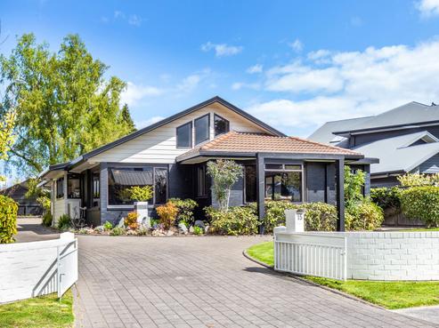 15 Oregon Drive, Rainbow Point