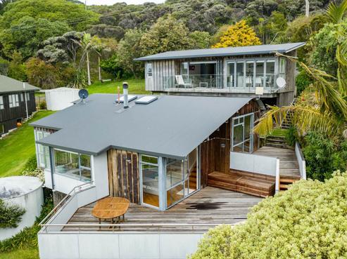 11 Barron Lane, Whananaki