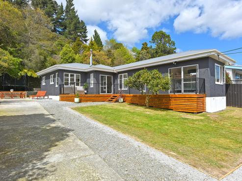 95 Stokes Valley Road, Stokes Valley