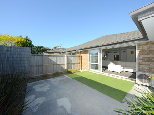 2/43 Waltham Road, Sydenham