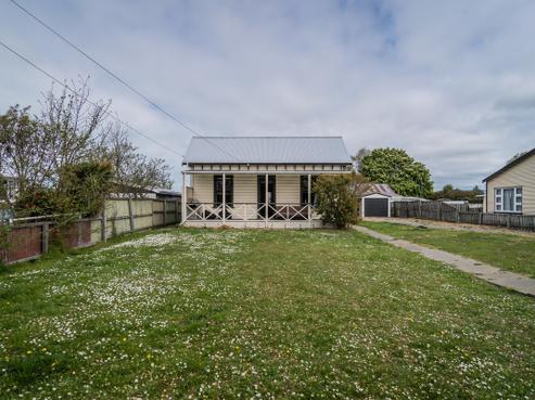 9 Leckie Street, Redruth