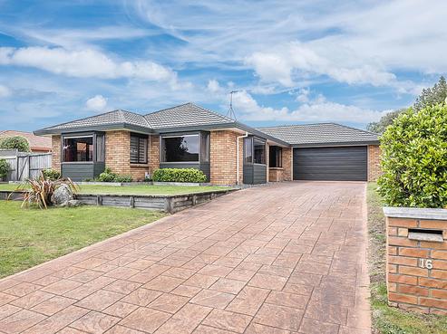 16 Kotuku Drive, Paraparaumu Beach